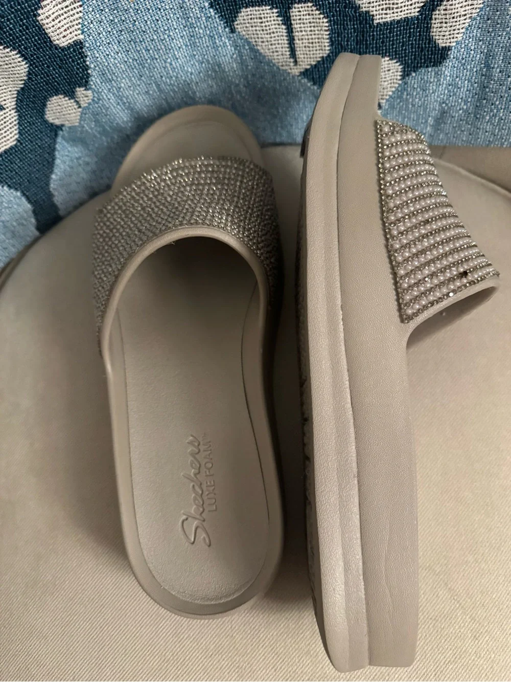 Skechers Women's Taupe Beaded Slide - Size 10